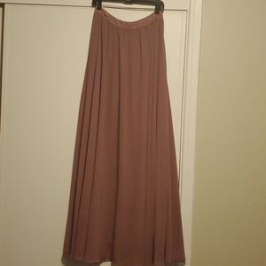 Long drag floor sweep skirt